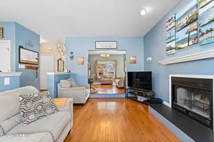 25 Columbus Ave, Cliffwood, NJ 07721 - Photo 9