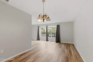 5 Whistler Dr, Freehold, NJ 07728 - Photo 5