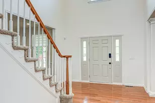 9 Mackenzie Ct, Freehold, NJ 07728 - Photo 3