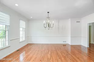 9 Mackenzie Ct, Freehold, NJ 07728 - Photo 5
