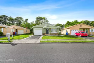 11 Selkirk Ave, Toms River Township, NJ 08757 - Photo 3