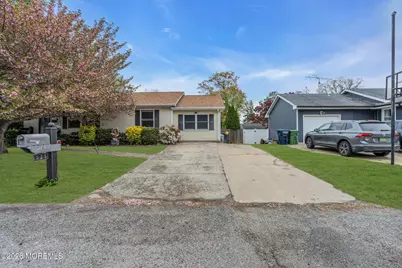 325 Spar Avenue, Beachwood, NJ 08722 - Photo 5