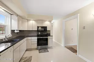 1012 Sheila Dr, Toms River Township, NJ 08753 - Photo 19
