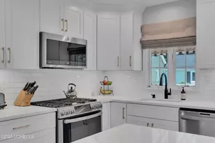 57 W River Rd, Rumson, NJ 07760 - Photo 3