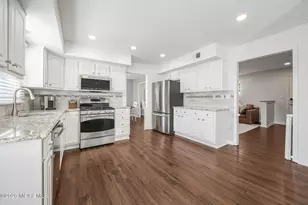 319 Hudson Dr, Brick, NJ 08723 - Photo 9