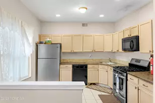 96 Cranbrook Ct, Holmdel, NJ 07733 - Photo 11