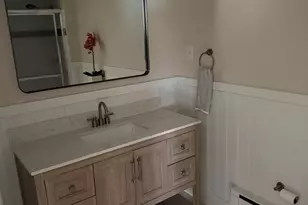 218 Medford Ct, Manalapan Township, NJ 07726 - Photo 13