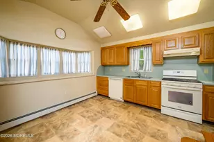 596 Sica Ln, Toms River Township, NJ 08753 - Photo 9