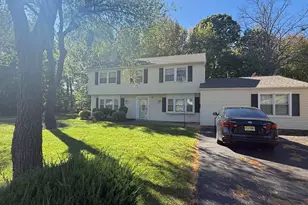 28 Cypress Ln, Matawan, NJ 07747 - Photo 3