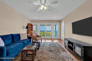 9 Hegel Pl, Middletown, NJ 07748 - Photo 11