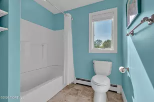 9 Hegel Pl, Middletown, NJ 07748 - Photo 23
