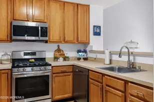 30 Oxford Ct, Englishtown, NJ 07726 - Photo 19