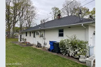 27 Mount Logan Lane, Toms River Township, NJ 08753 - Photo 5