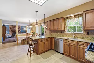 5 Lusia Ct, Howell Township, NJ 07731 - Photo 9