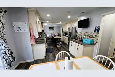 7 Stradford Road, Sayreville, NJ 08859 - Photo 9