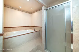 8 Winsor Ct, Sayreville, NJ 08872 - Photo 17