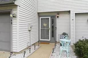 40 Lexington Cir, Matawan, NJ 07747 - Photo 3