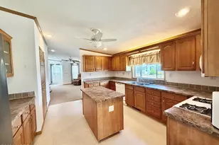 16 Easy St, Freehold, NJ 07728 - Photo 7
