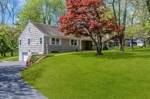 12 Maple Dr, Colts Neck Township, NJ 07722 - Photo 3