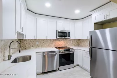 275 Green Street #5L7, Edgewater Park, NJ 08010 - Photo 3