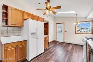 63 Broadway, Keyport, NJ 07735 - Photo 13