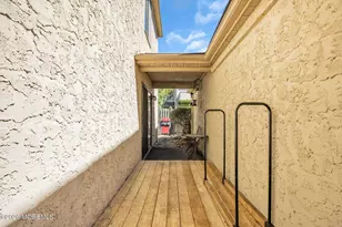 9 Carriage Pl, Edison, NJ 08820 - Photo 19