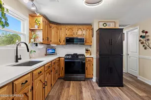 337 Manalapan Rd, Spotswood, NJ 08884 - Photo 11