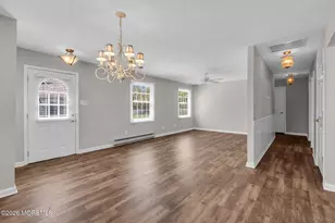 81 D Parkway Dr, Freehold, NJ 07728 - Photo 15