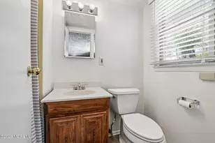 40 Stratford Dr, Manalapan Township, NJ 07726 - Photo 13
