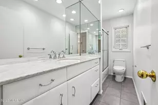 40 Stratford Dr, Manalapan Township, NJ 07726 - Photo 9