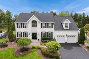 13 Iris Cir, Manalapan Township, NJ 07726 - Photo 3