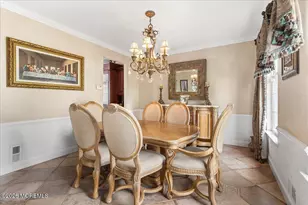 13 Iris Cir, Manalapan Township, NJ 07726 - Photo 9