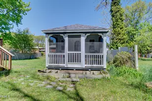 112 Chestnut Ave, Atlantic Highlands, NJ 07716 - Photo 23