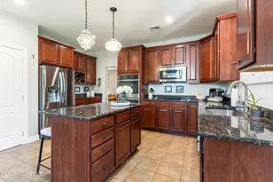 7 Green Springs Way, Freehold, NJ 07728 - Photo 17