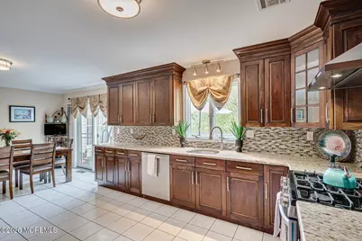 15 Alexander Court, South River, NJ 08882 - Photo 23