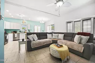 717 Main St, Belford, NJ 07718 - Photo 7