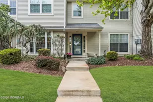 319 Balsam Ct, Howell Township, NJ 07731 - Photo 5