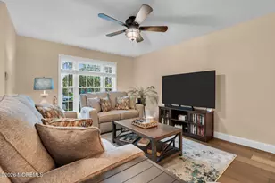 319 Balsam Ct, Howell Township, NJ 07731 - Photo 9