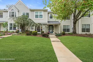 319 Balsam Ct, Howell Township, NJ 07731 - Photo 3