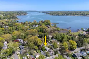 846 Center St, Red Bank, NJ 07701 - Photo 39