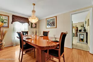 40 Birch Dr, Freehold, NJ 07728 - Photo 5