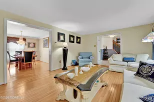 40 Birch Dr, Freehold, NJ 07728 - Photo 3