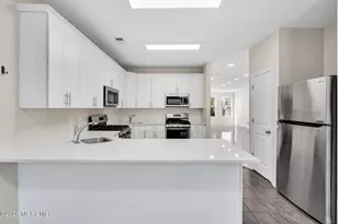 21 Prague Pl, Lakewood, NJ 08701 - Photo 11