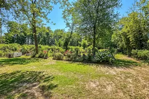 636 Holmdel Rd, Hazlet Township, NJ 07730 - Photo 39