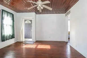 636 Holmdel Rd, Hazlet Township, NJ 07730 - Photo 9