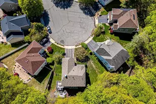 87 Queensbury Ct, Morganville, NJ 07751 - Photo 7
