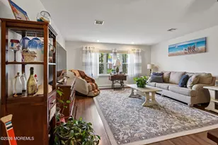 609B Lake Point Dr, Lakewood, NJ 08701 - Photo 11