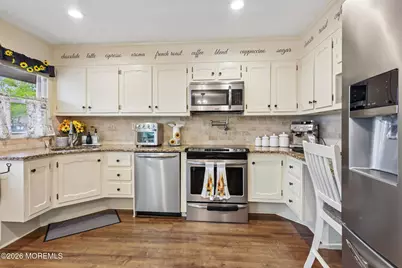 609B Lake Point Drive #B, Lakewood, NJ 08701 - Photo 7