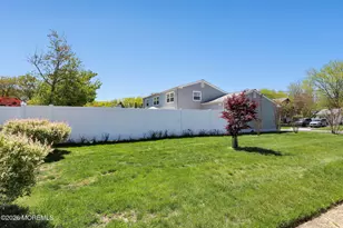 23 Coral Dr, Hazlet Township, NJ 07730 - Photo 33
