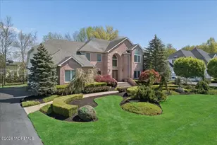 317 Sinclair Ct, Morganville, NJ 07751 - Photo 3